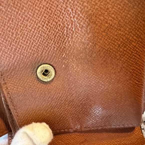 Louis Vuitton, men's monogram, bifold, wallet, vintage - Picture 11 of 17